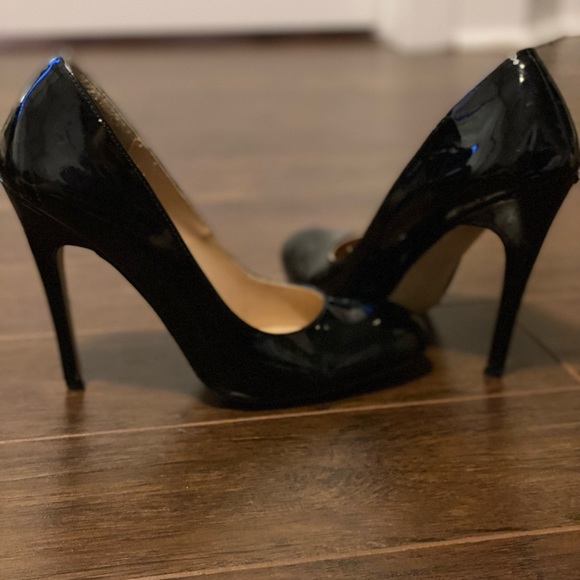 Black Patent Stilettos size 8 - Picture 1 of 3